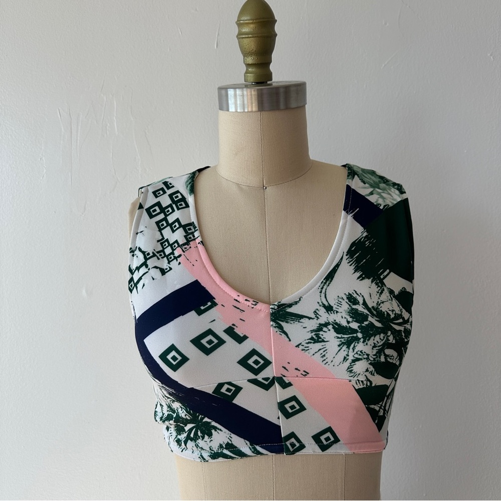Abstract crop top
